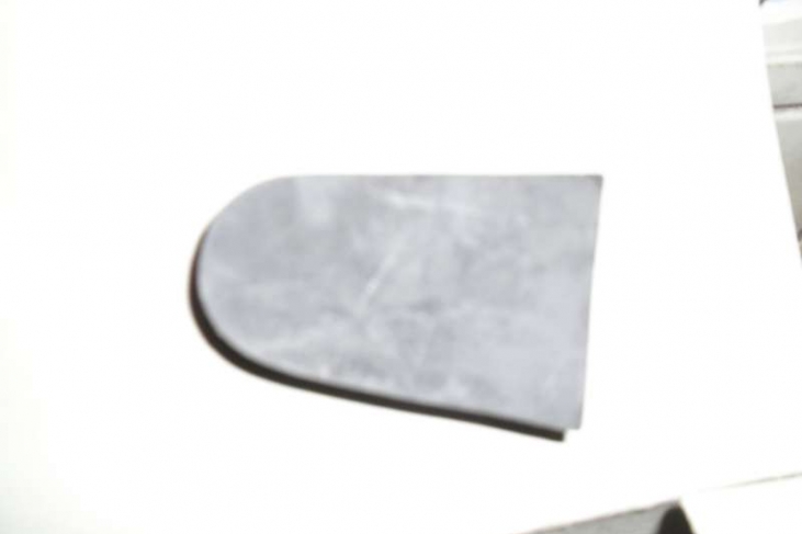 Afstandsrubbertje raam achter Audi 80/90 87-96, Audi A4 97-05