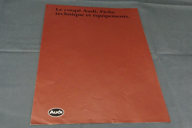 Folder Le CoupÃ© Audi.  Fiche technique et Ã©quipements.  Frans 1980