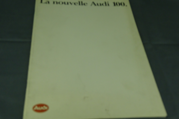 Folder La Nouvelle Audi 100 Frans 1984