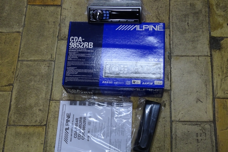 Radio Alpine CDA 9852 RB