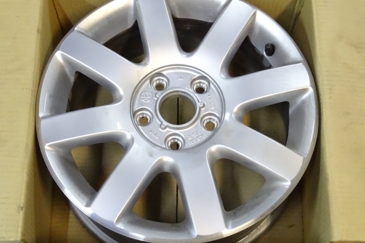 Velg Magny Cours Golf 5 en Touran