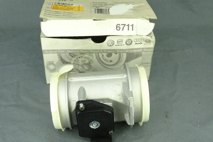 Luchtmassameter Vw Passat / Audi A4 / A6 / A8