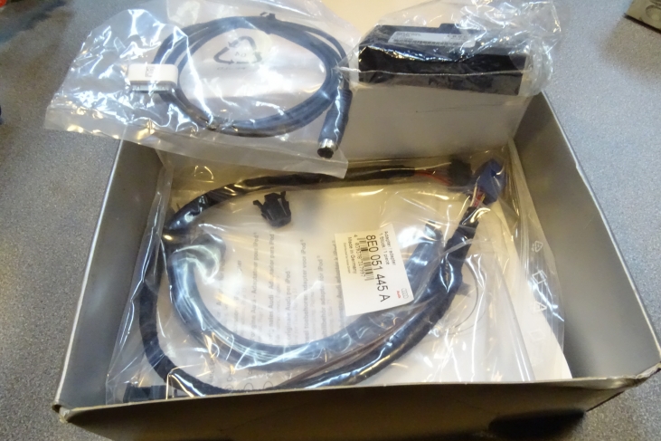 Ipod Iphone adaptor kit Apple 32 pins connectie Audi A3 / A4 / A6 / TT