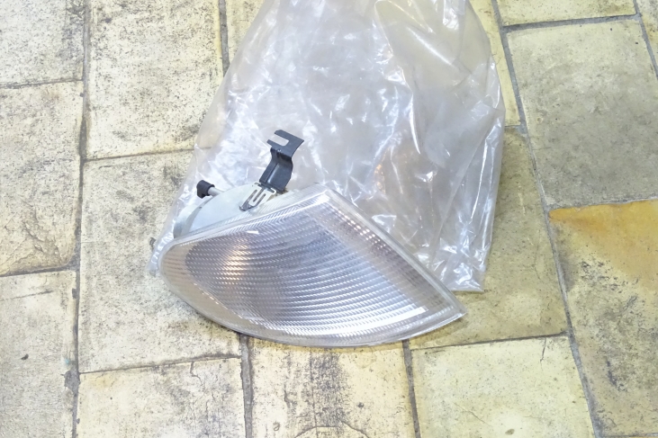 Knipperlicht rechts Vw Sharan / Ford Galaxy / Seat Alhambra