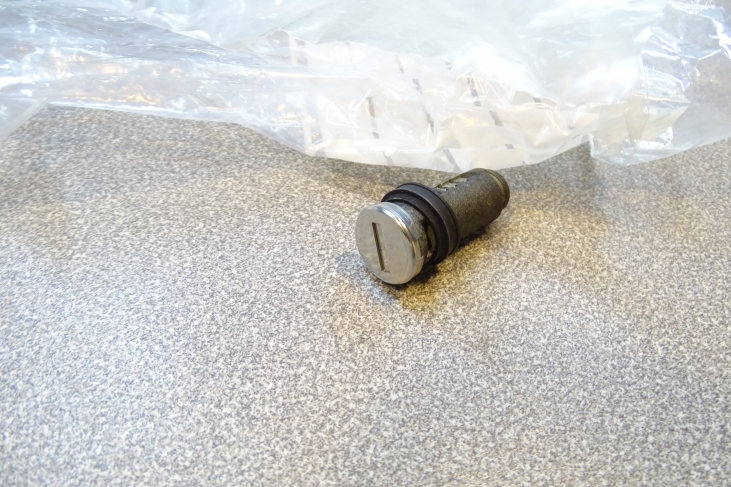 Slotcilinder rechts voor Audi 100 / 200 / A4 / A6 / A8